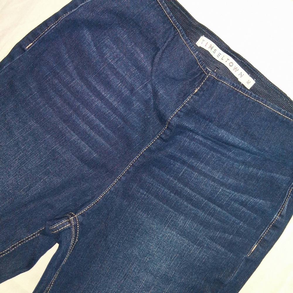 Tinseltown Women's Blue Denim Flare Leg Pull On Jeans‎